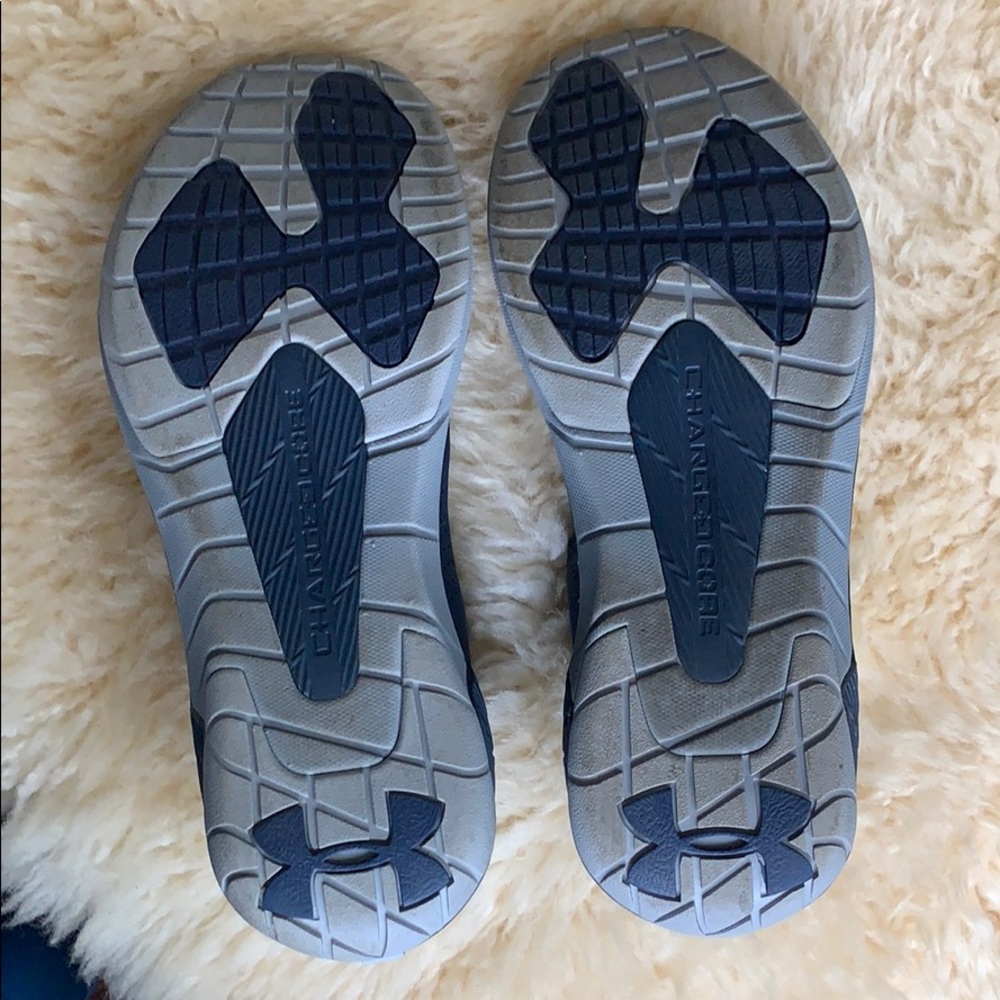 Ua Sneakers - image 6